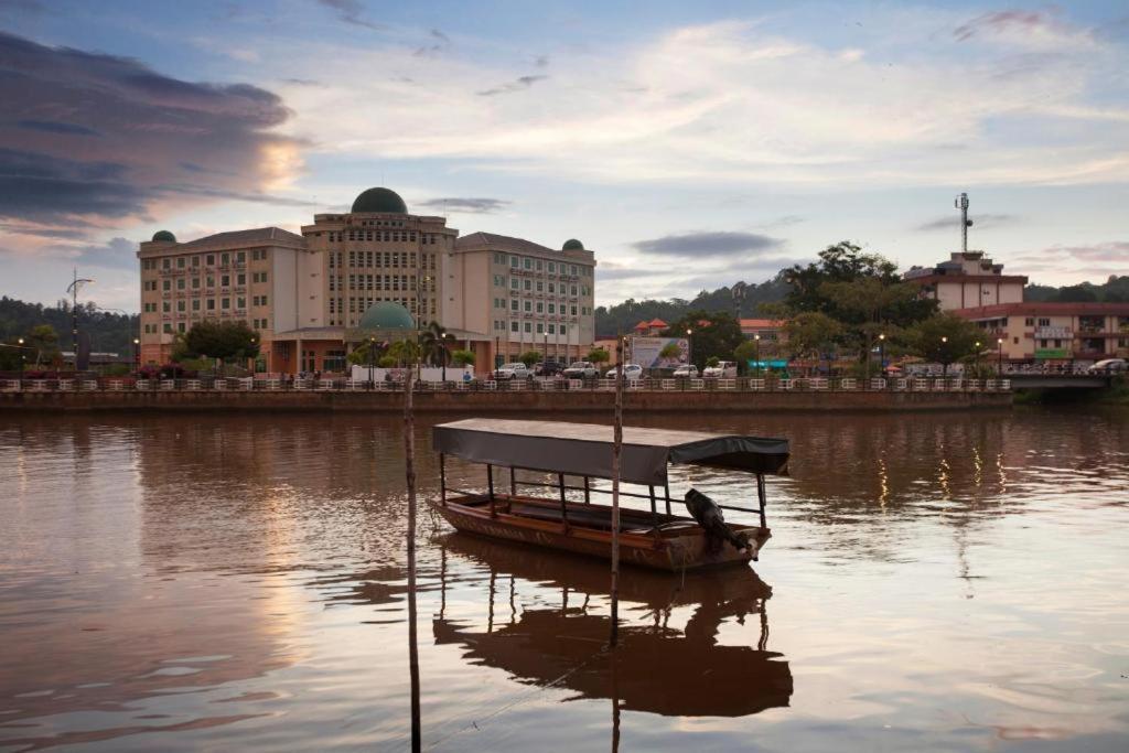 Hotel Seri Malaysia Lawas Εξωτερικό φωτογραφία