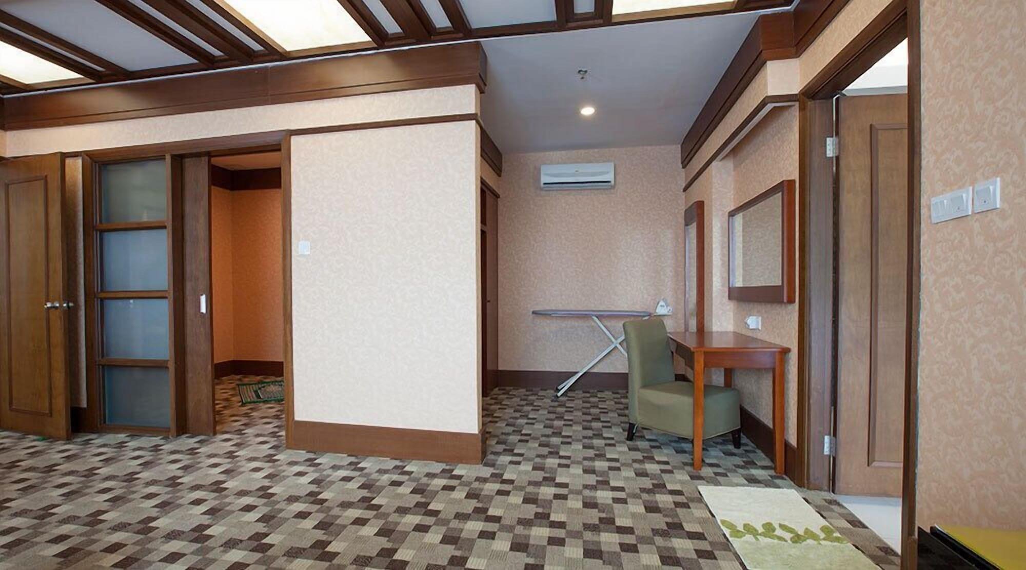 Hotel Seri Malaysia Lawas Εξωτερικό φωτογραφία