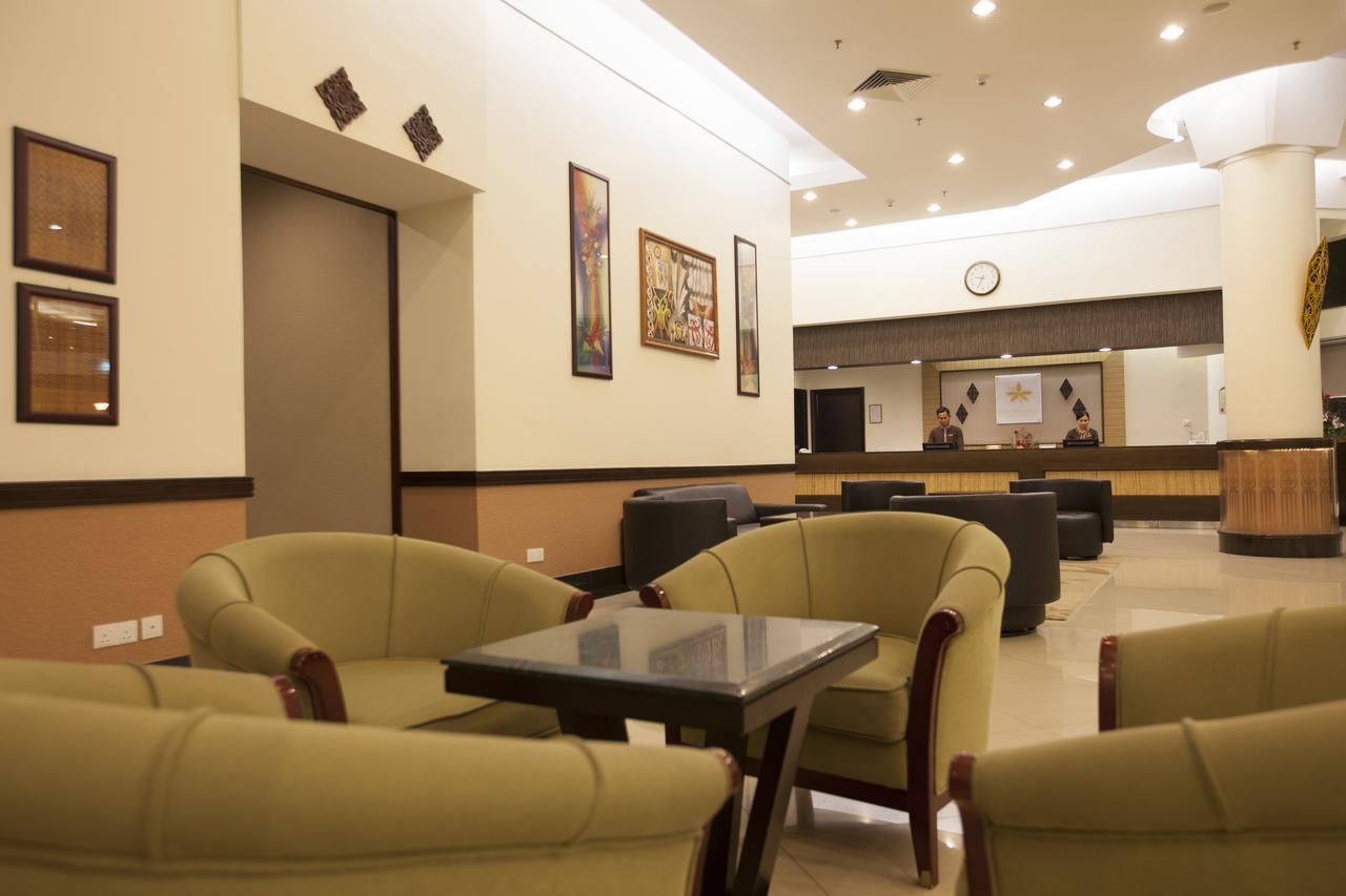 Hotel Seri Malaysia Lawas Εξωτερικό φωτογραφία